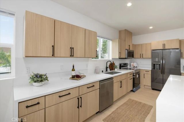 16623 Lake Avenue, Paramount, CA 90723