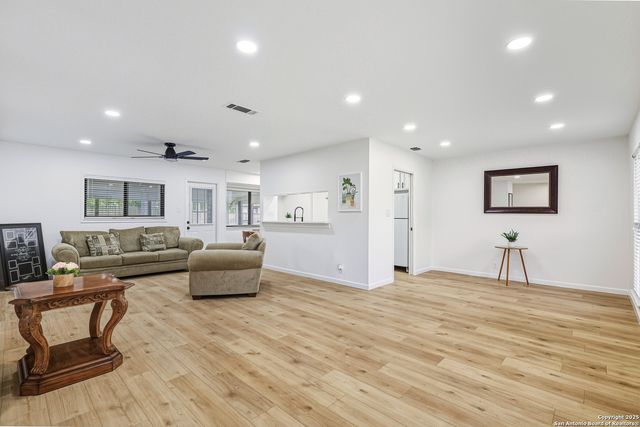 10911 Putman Farm, San Antonio, TX 78230