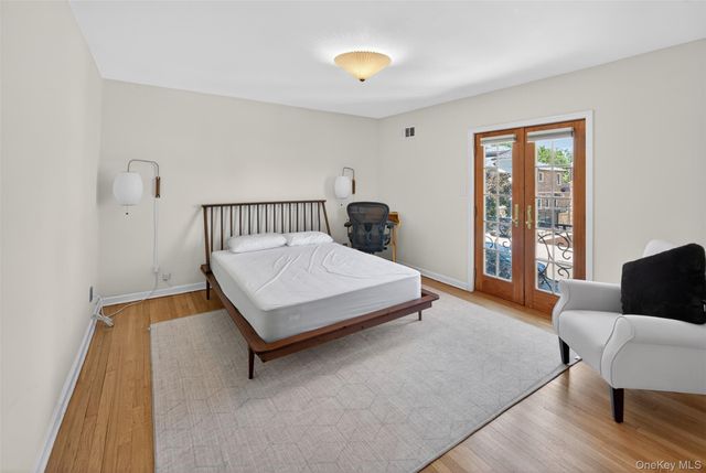 1425 Burton Street, Whitestone, NY 11357