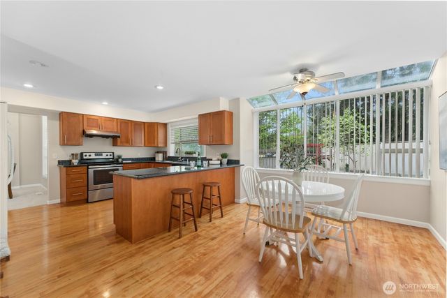 3643 252nd Place SE, Sammamish, WA 98029