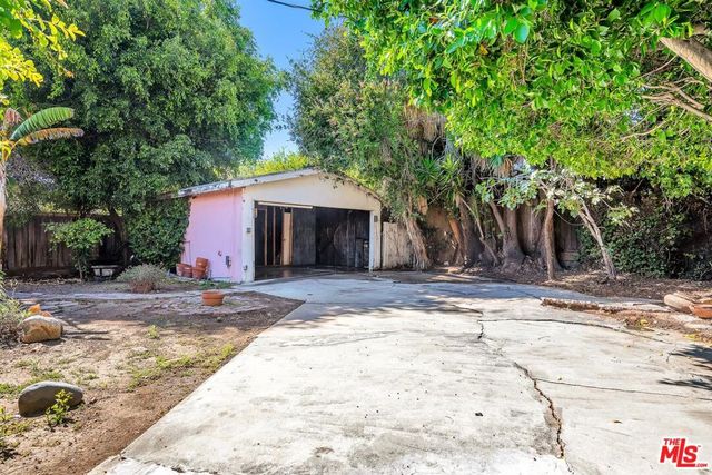 7369 Clinton Street, Los Angeles, CA 90036