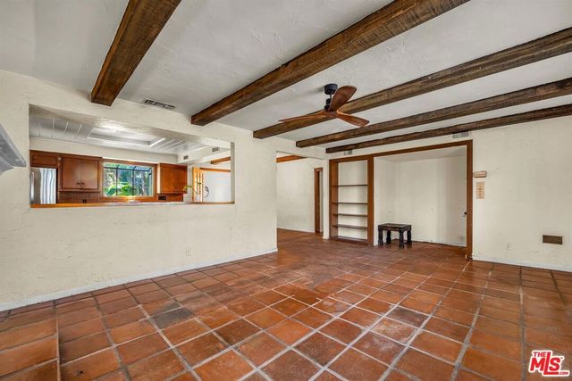7369 Clinton Street, Los Angeles, CA 90036