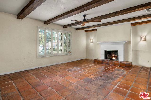 7369 Clinton Street, Los Angeles, CA 90036