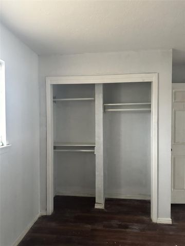 4937 E Ridge Creek Drive, Houston, TX 77053