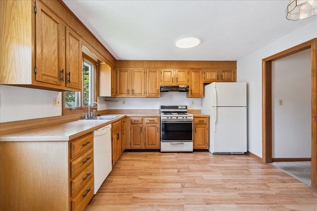 52 Boylston St 52, Randolph, MA 02368
