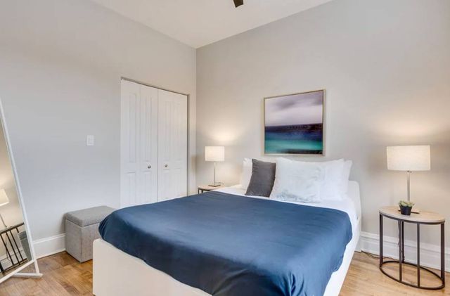 1250 W Grace Street 3F, Chicago, IL 60613