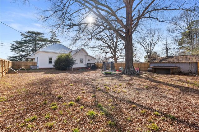 301 Blue Ridge Avenue, Belton, SC 29627