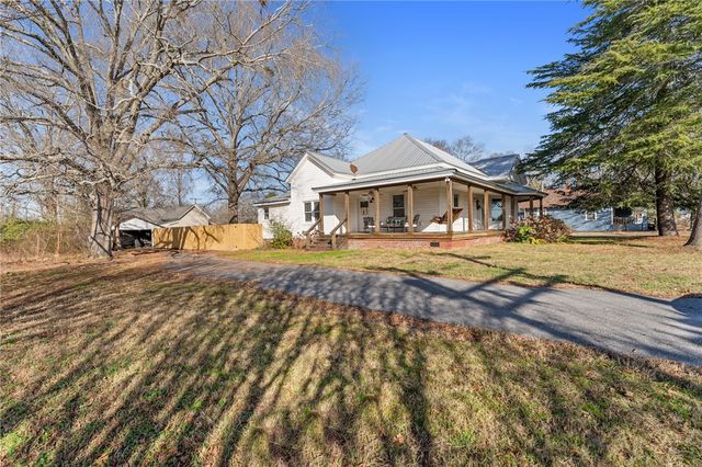 301 Blue Ridge Avenue, Belton, SC 29627