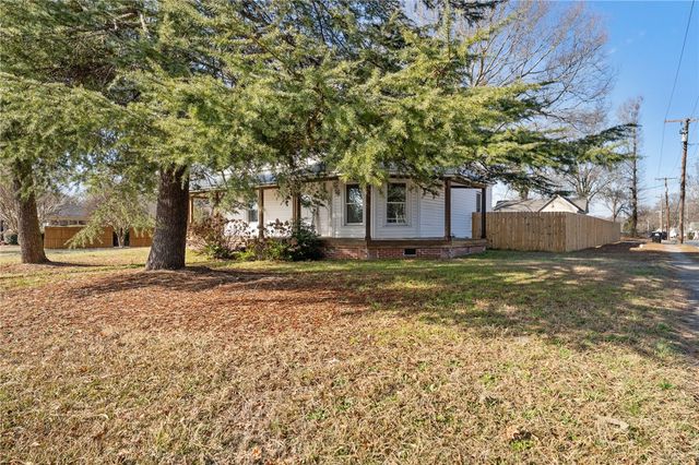 301 Blue Ridge Avenue, Belton, SC 29627