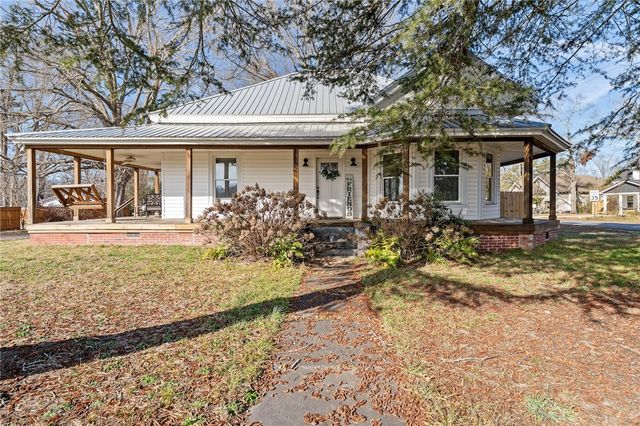 301 Blue Ridge Avenue, Belton, SC 29627