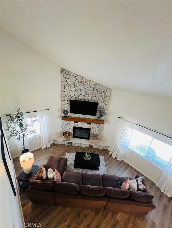Image 5 of property listing at 13330 Tamarisk Road, Victorville, CA 92395