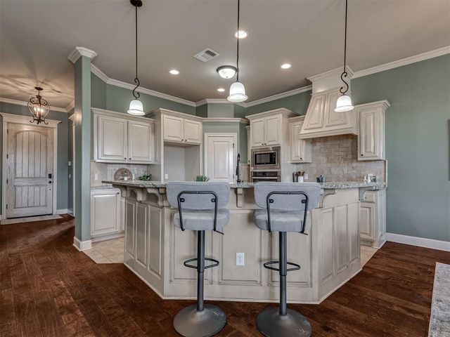 1916 Inglenook Drive, Norman, OK 73071