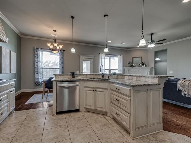 1916 Inglenook Drive, Norman, OK 73071