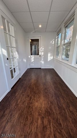 32 Leary Ave, Bloomingdale Boro, NJ 07403