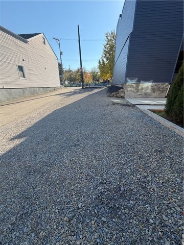 844-846-845-847 Tripoli St., Central North Side, PA 15212