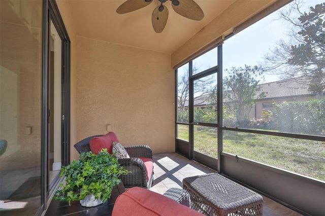 332 BLUEWATER FALLS COURT, Apollo Beach, FL 33572