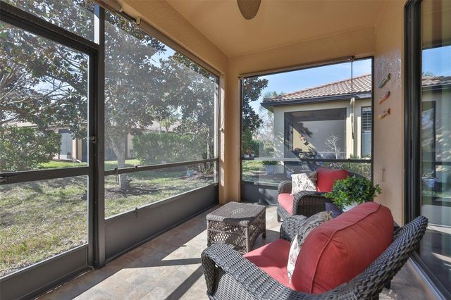 332 BLUEWATER FALLS COURT, Apollo Beach, FL 33572