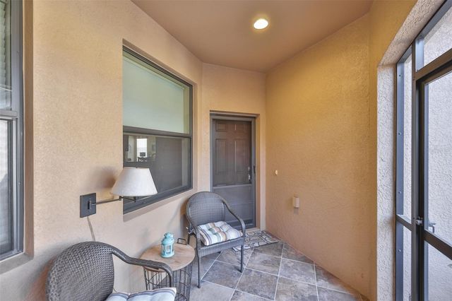 332 BLUEWATER FALLS COURT, Apollo Beach, FL 33572