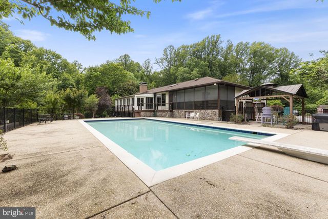 8271 SYCAMORE TER, Owings, MD 20736