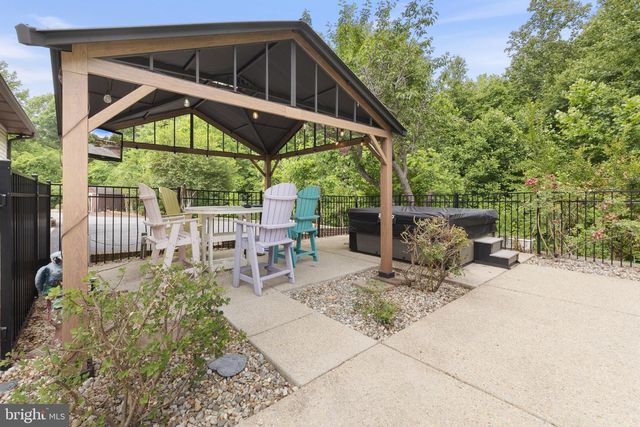 8271 SYCAMORE TER, Owings, MD 20736