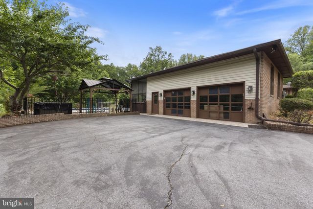 8271 SYCAMORE TER, Owings, MD 20736