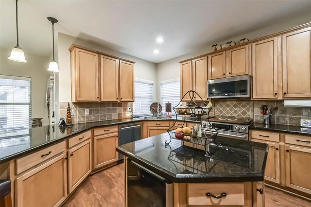7502 Timberline Drive, Pasadena, TX 77505