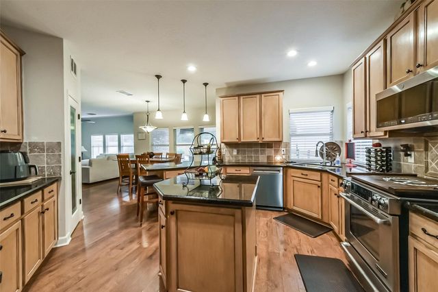 7502 Timberline Drive, Pasadena, TX 77505