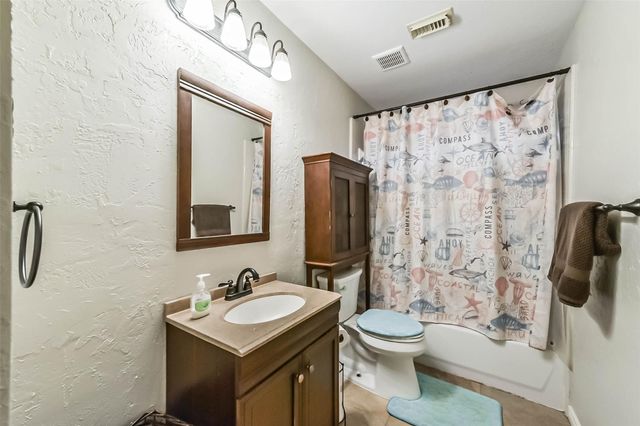 7502 Timberline Drive, Pasadena, TX 77505