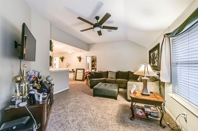 7502 Timberline Drive, Pasadena, TX 77505