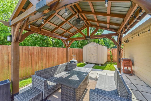 7502 Timberline Drive, Pasadena, TX 77505