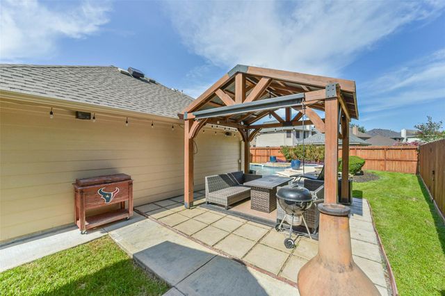 7502 Timberline Drive, Pasadena, TX 77505