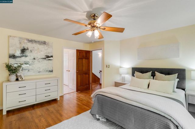 4 Wallabi Ct, Lafayette, CA 94549