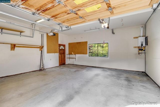 4 Wallabi Ct, Lafayette, CA 94549