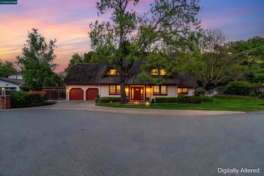 4 Wallabi Ct, Lafayette, CA 94549