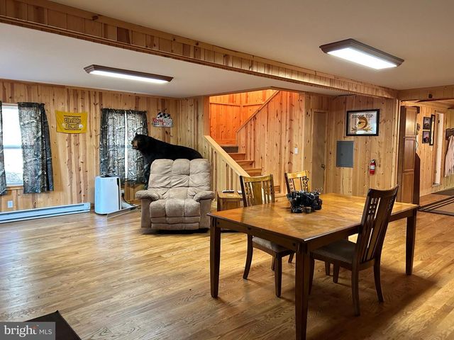 385 ELK CREEK RD, Aaronsburg, PA 16820