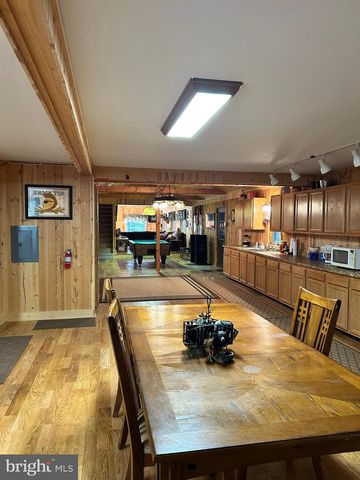 385 ELK CREEK RD, Aaronsburg, PA 16820