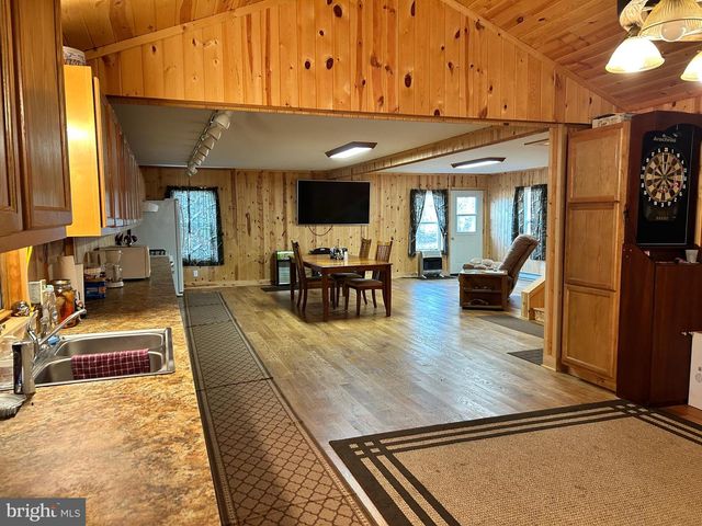 385 ELK CREEK RD, Aaronsburg, PA 16820