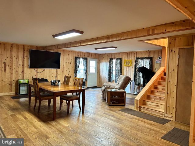 385 ELK CREEK RD, Aaronsburg, PA 16820