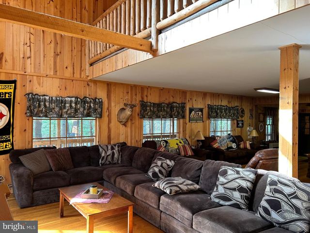 385 ELK CREEK RD, Aaronsburg, PA 16820