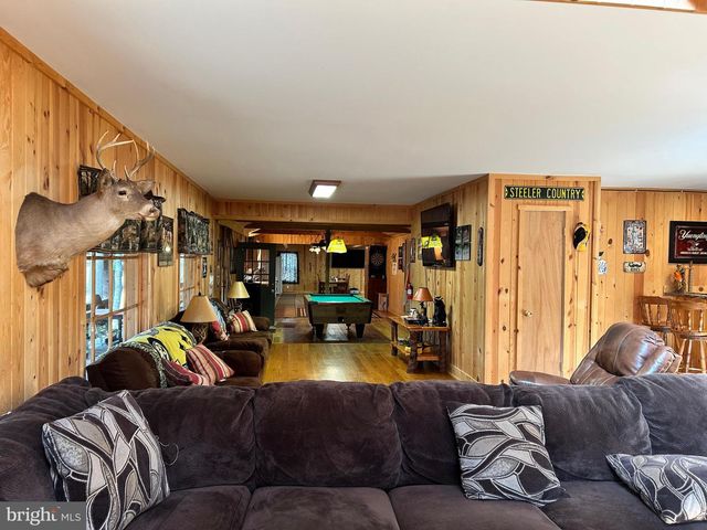 385 ELK CREEK RD, Aaronsburg, PA 16820