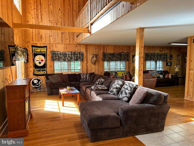 385 ELK CREEK RD, Aaronsburg, PA 16820