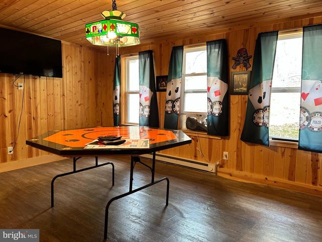 385 ELK CREEK RD, Aaronsburg, PA 16820