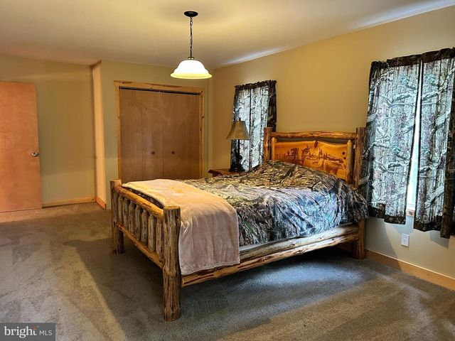 385 ELK CREEK RD, Aaronsburg, PA 16820