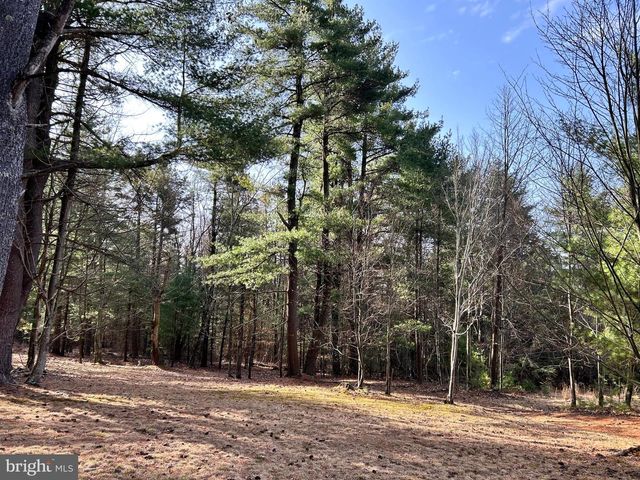 385 ELK CREEK RD, Aaronsburg, PA 16820