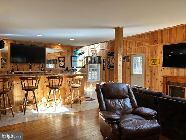 385 ELK CREEK RD, Aaronsburg, PA 16820