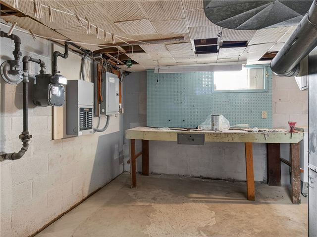 241 Knapp Avenue, Irondequoit, NY 14609