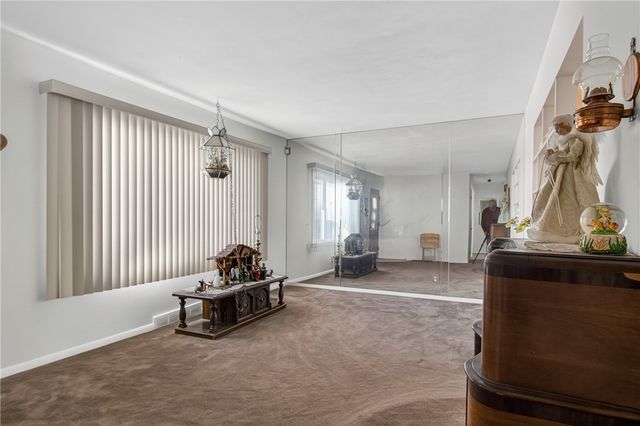 241 Knapp Avenue, Irondequoit, NY 14609