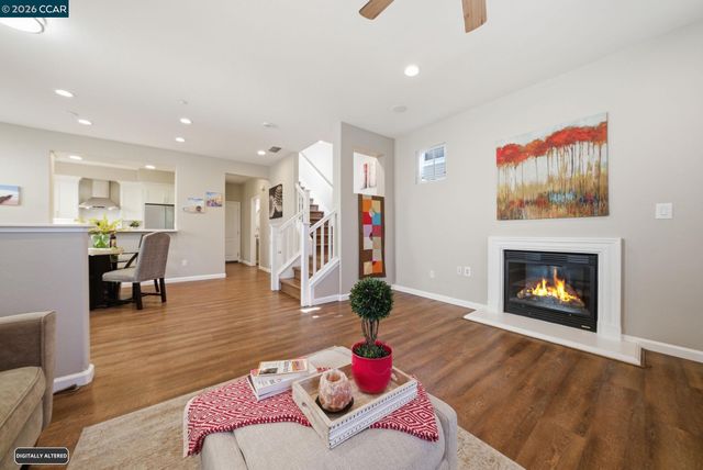 1084 Avocet Dr, Hercules, CA 94547