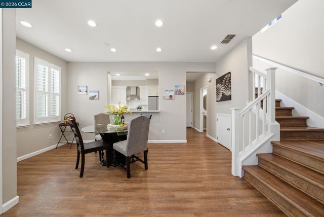 1084 Avocet Dr, Hercules, CA 94547