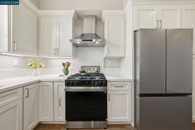 1084 Avocet Dr, Hercules, CA 94547